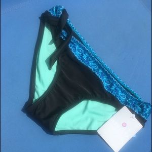 Athleta Ventana bikini bottoms